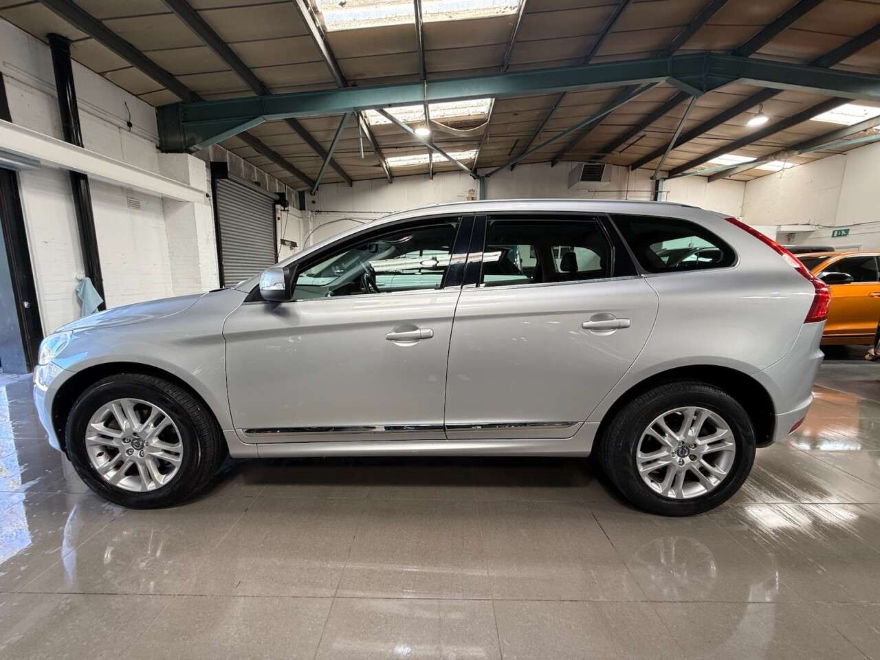 2016 VOLVO XC60 2016 VOLVO XC60