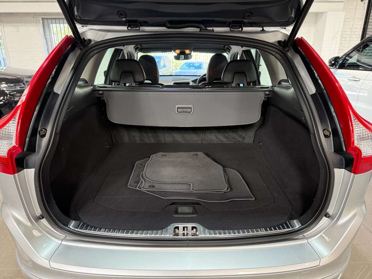 2016 VOLVO XC60 2016 VOLVO XC60