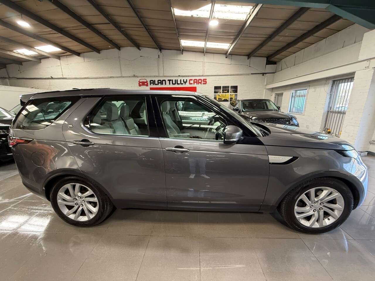 2017 LAND ROVER DISCOVERY 2017 LAND ROVER DISCOVERY