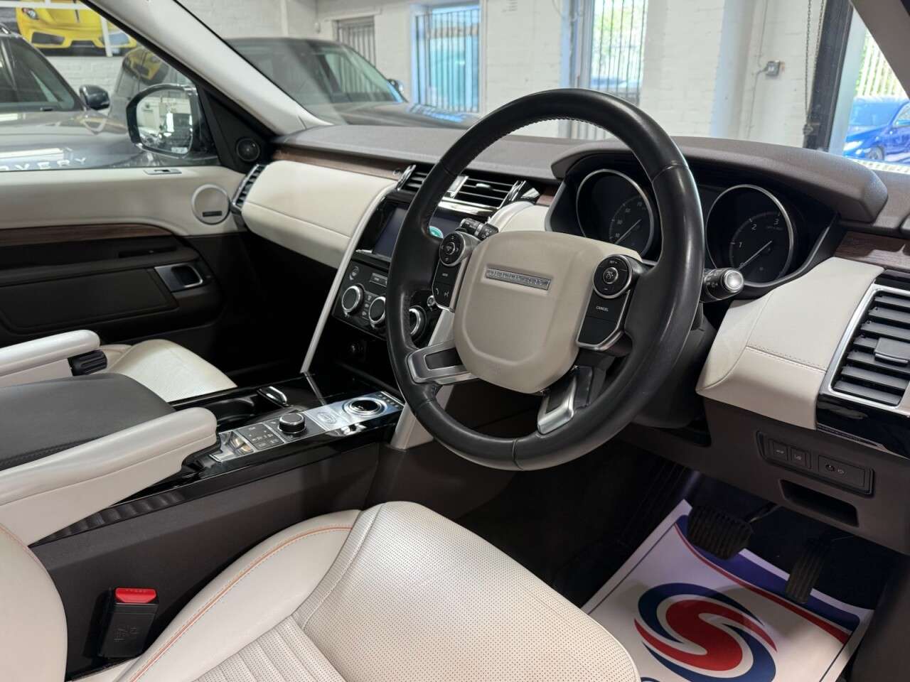 2017 LAND ROVER DISCOVERY 2017 LAND ROVER DISCOVERY