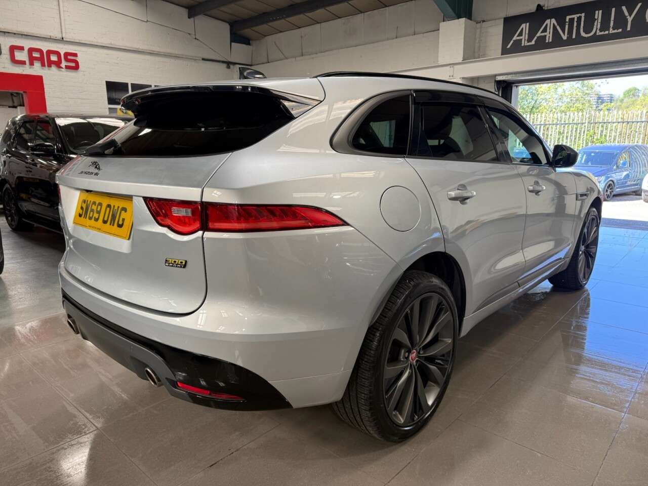 2019 JAGUAR F-PACE 2019 JAGUAR F-PACE