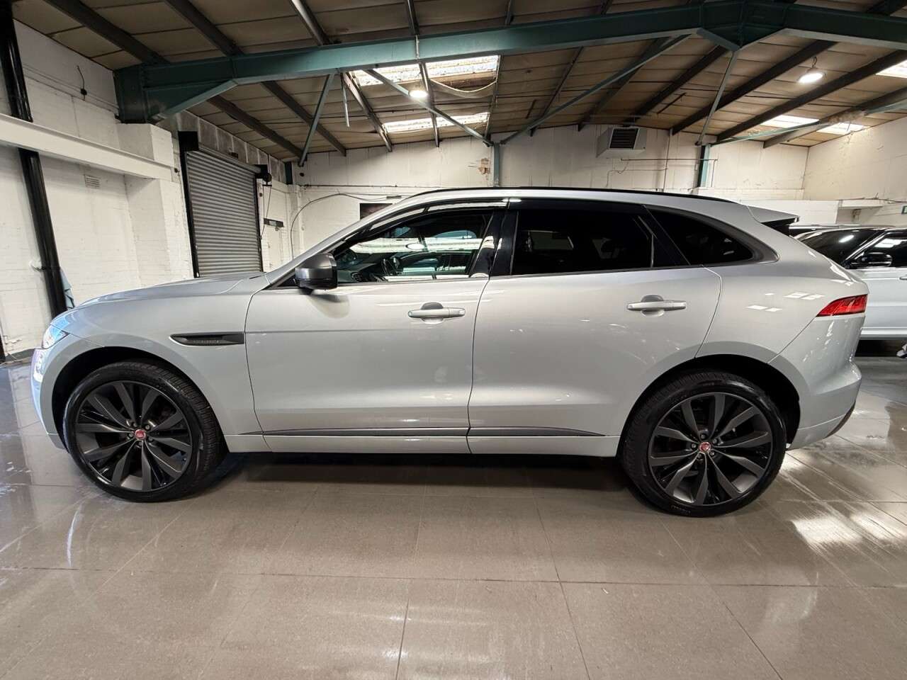 2019 JAGUAR F-PACE 2019 JAGUAR F-PACE