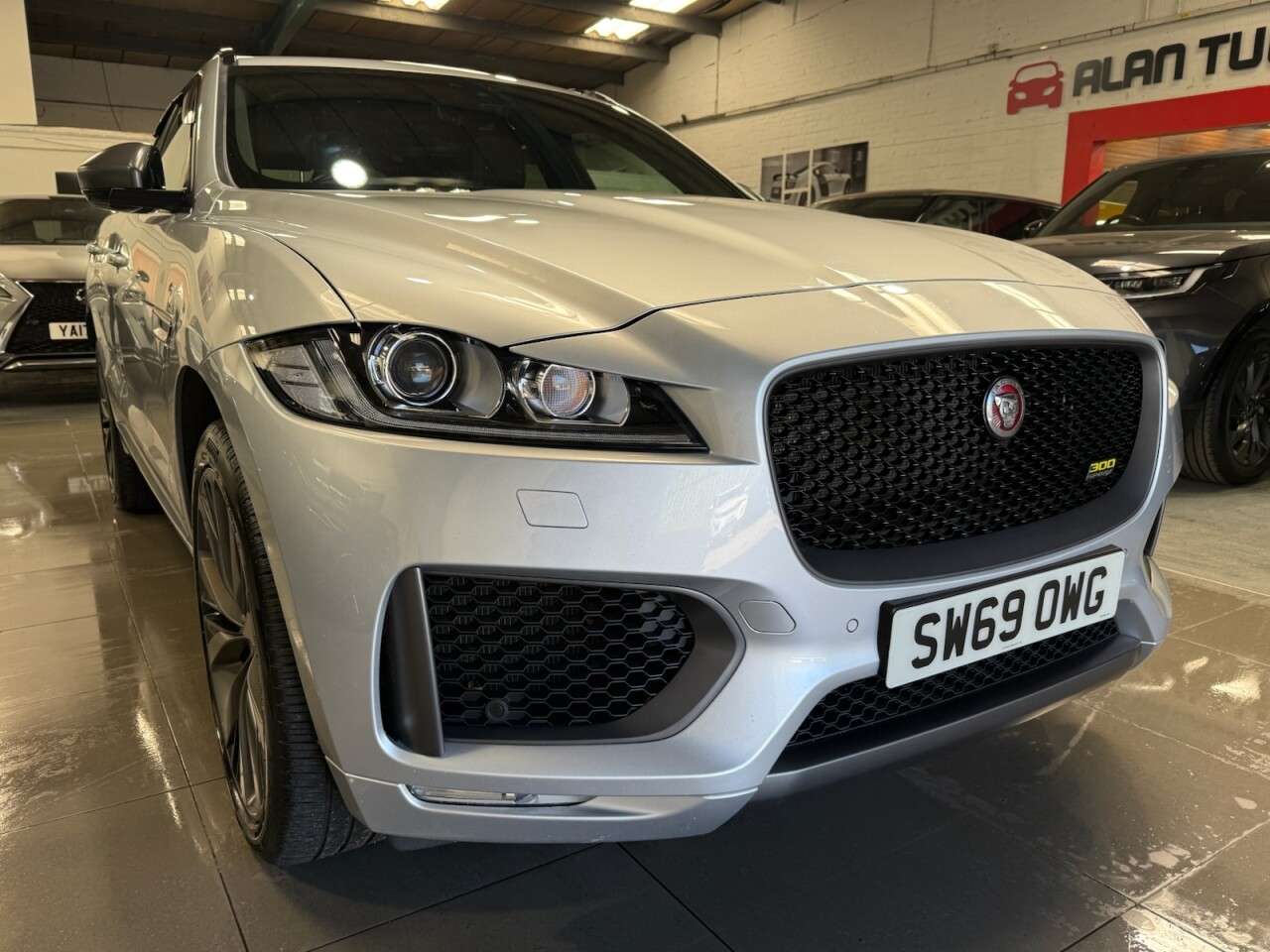 2019 JAGUAR F-PACE 2019 JAGUAR F-PACE