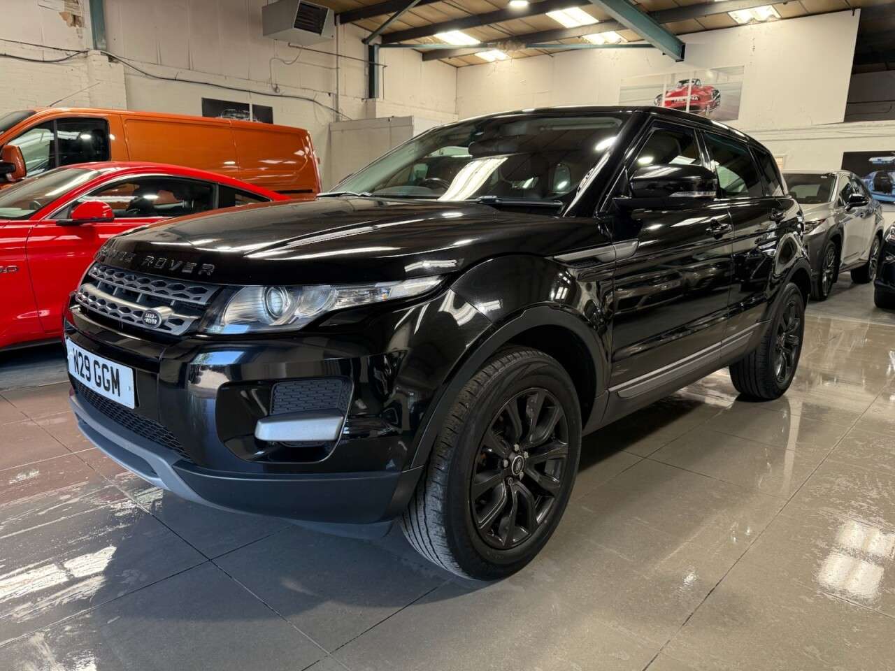 A 2013 LAND ROVER RANGE ROVER EVOQUE 2.2 SD4 Pure SUV 5dr Diesel Manual 4WD Euro 5 (s/s) (190 ps) A 2013 LAND ROVER RANGE ROVER EVOQUE 2.2 SD4 Pure SUV 5dr Diesel Manual 4WD Euro 5 (s/s) (190 ps)