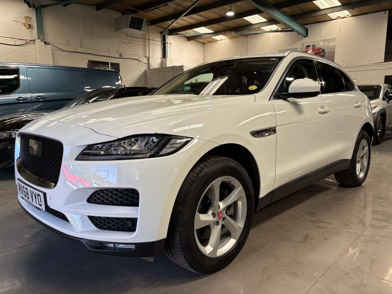 A 2018 JAGUAR F-PACE 3.0 D300 V6 Portfolio SUV 5dr Diesel Auto AWD Euro 6 (s/s) (300 ps) A 2018 JAGUAR F-PACE 3.0 D300 V6 Portfolio SUV 5dr Diesel Auto AWD Euro 6 (s/s) (300 ps)