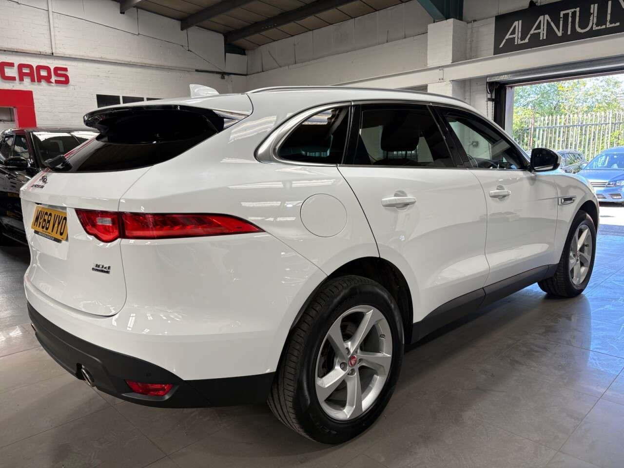 2018 JAGUAR F-PACE 2018 JAGUAR F-PACE