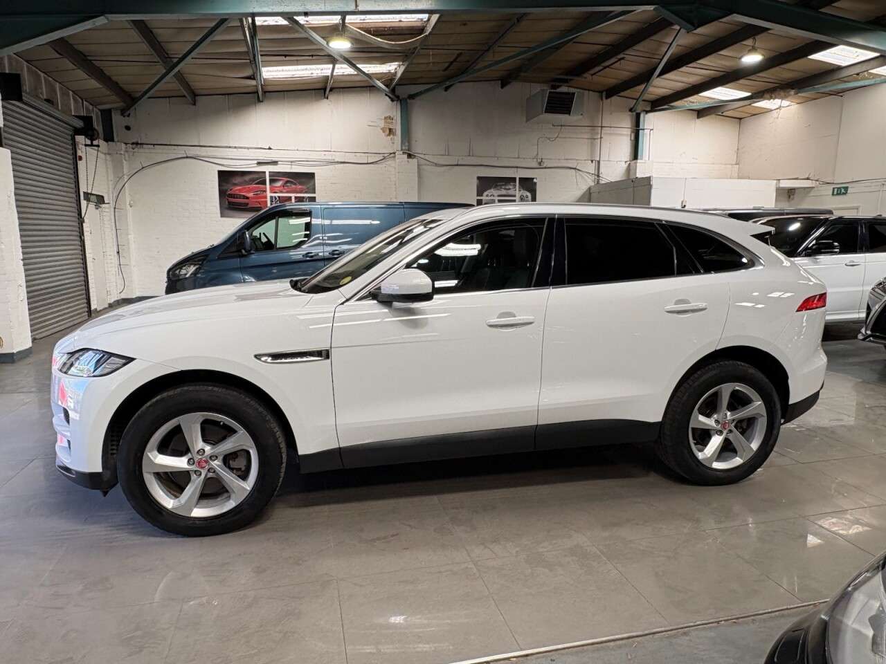 2018 JAGUAR F-PACE 2018 JAGUAR F-PACE
