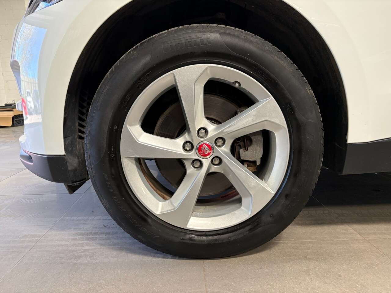 2018 JAGUAR F-PACE 2018 JAGUAR F-PACE