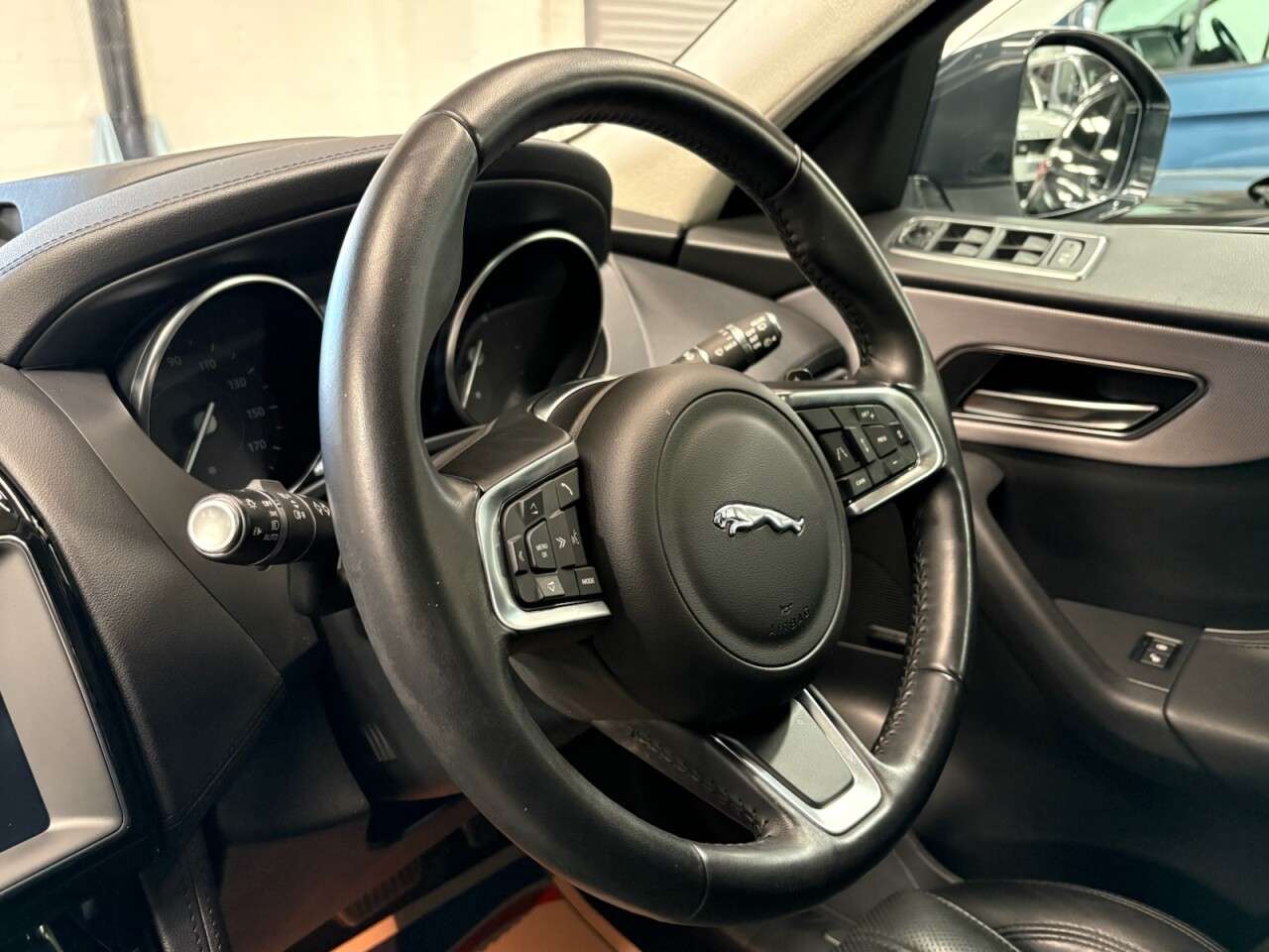 2018 JAGUAR F-PACE 2018 JAGUAR F-PACE