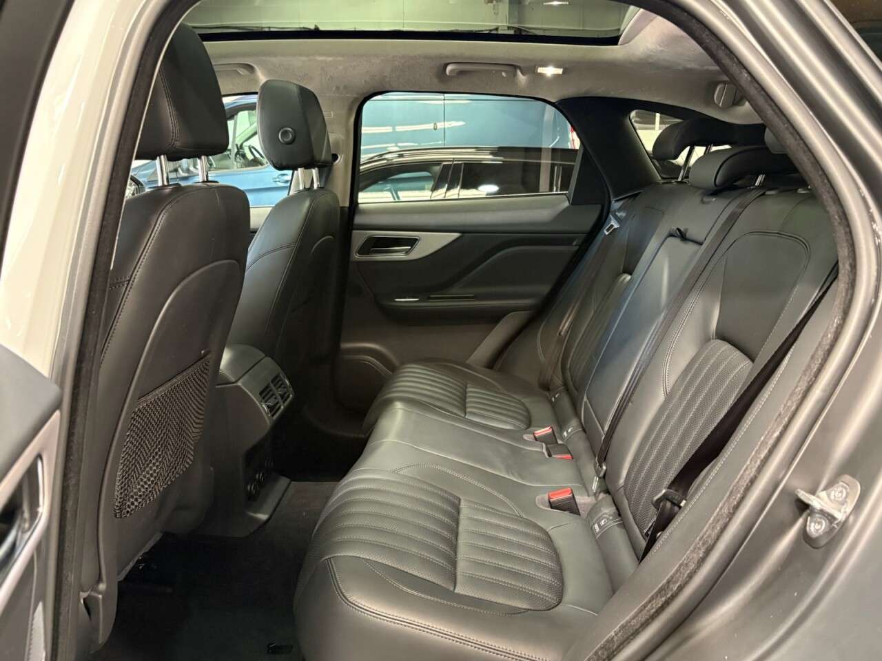 2018 JAGUAR F-PACE 2018 JAGUAR F-PACE