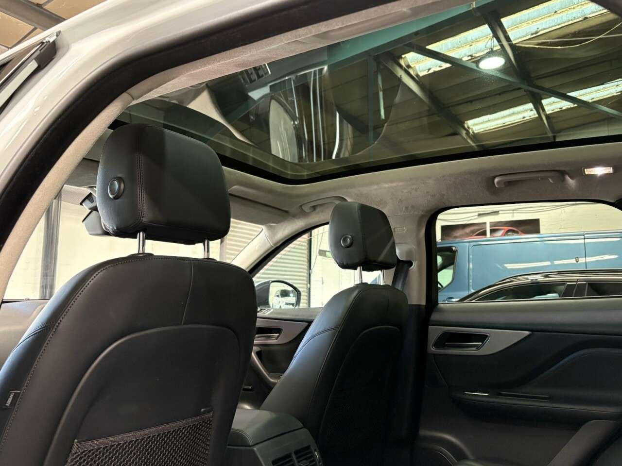 2018 JAGUAR F-PACE 2018 JAGUAR F-PACE