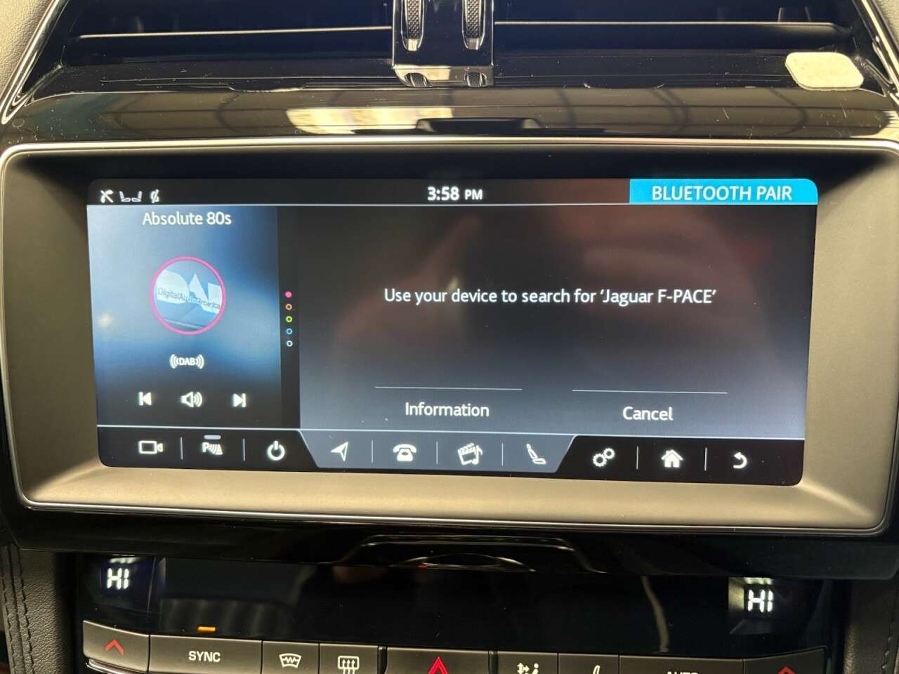 2018 JAGUAR F-PACE 2018 JAGUAR F-PACE