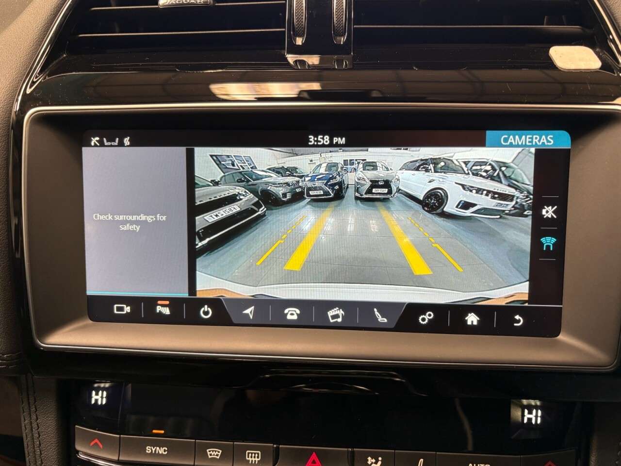 2018 JAGUAR F-PACE 2018 JAGUAR F-PACE