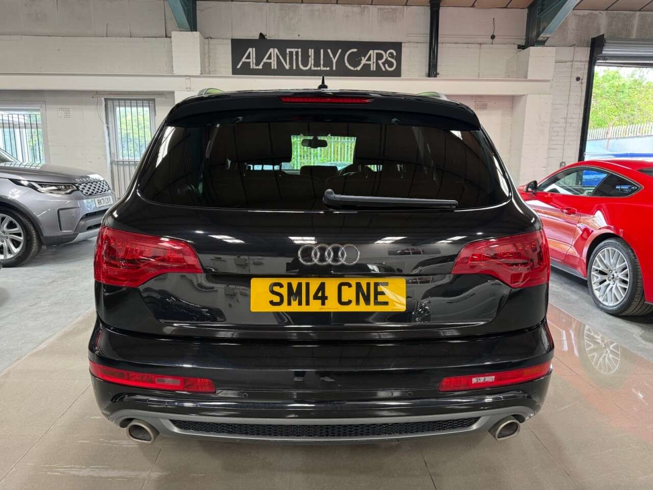 A 2014 AUDI Q7 3.0 TDI V6 S line Plus SUV 5dr Diesel Tiptronic quattro Euro 5 (s/s) (245 p A 2014 AUDI Q7 3.0 TDI V6 S line Plus SUV 5dr Diesel Tiptronic quattro Euro 5 (s/s) (245 p