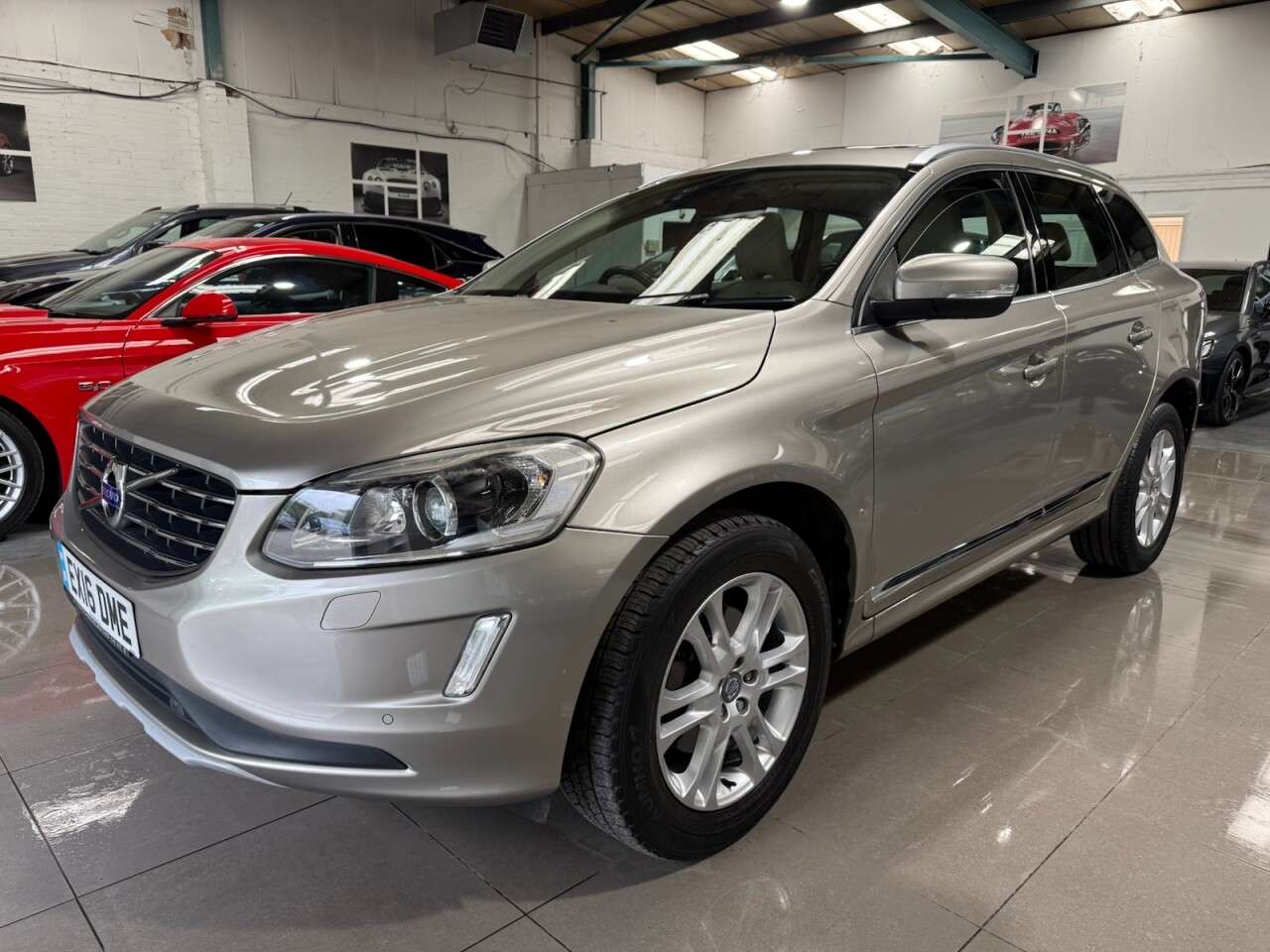 A 2016 VOLVO XC60 2.0 D4 SE Lux Nav SUV 5dr Diesel Auto Euro 6 (s/s) (190 ps) A 2016 VOLVO XC60 2.0 D4 SE Lux Nav SUV 5dr Diesel Auto Euro 6 (s/s) (190 ps)
