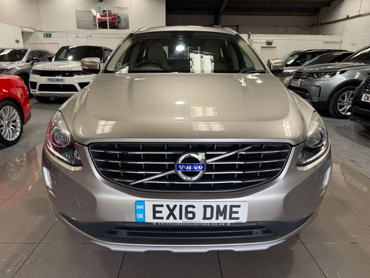 A 2016 VOLVO XC60 2.0 D4 SE Lux Nav SUV 5dr Diesel Auto Euro 6 (s/s) (190 ps) A 2016 VOLVO XC60 2.0 D4 SE Lux Nav SUV 5dr Diesel Auto Euro 6 (s/s) (190 ps)