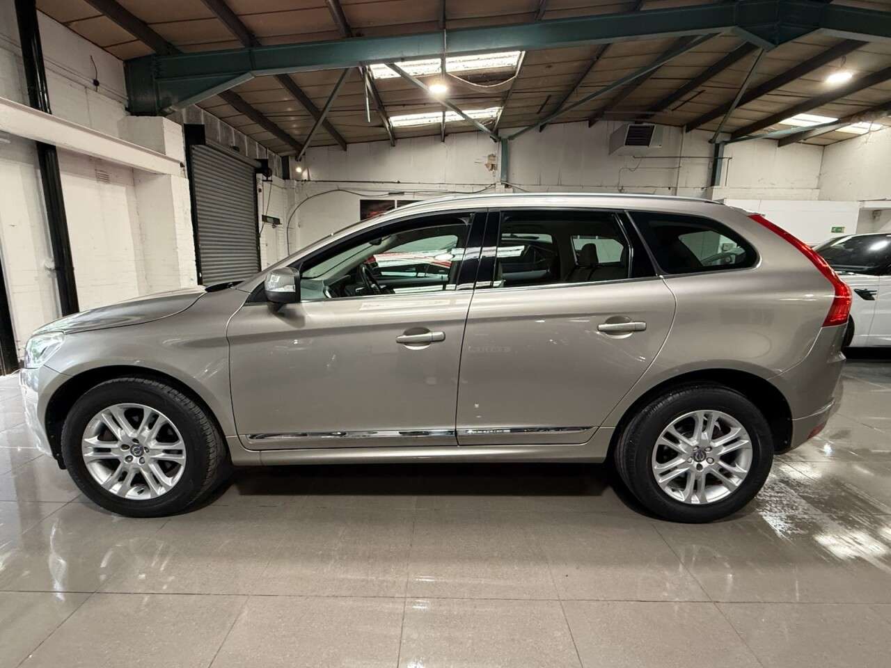 2016 VOLVO XC60 2016 VOLVO XC60