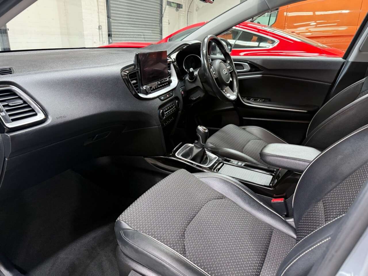 2019 KIA XCEED 2019 KIA XCEED