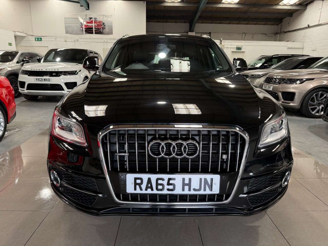 A 2016 AUDI Q5 2.0 TDI S line Plus SUV 5dr Diesel Manual quattro Euro 6 (s/s) (190 ps) A 2016 AUDI Q5 2.0 TDI S line Plus SUV 5dr Diesel Manual quattro Euro 6 (s/s) (190 ps)