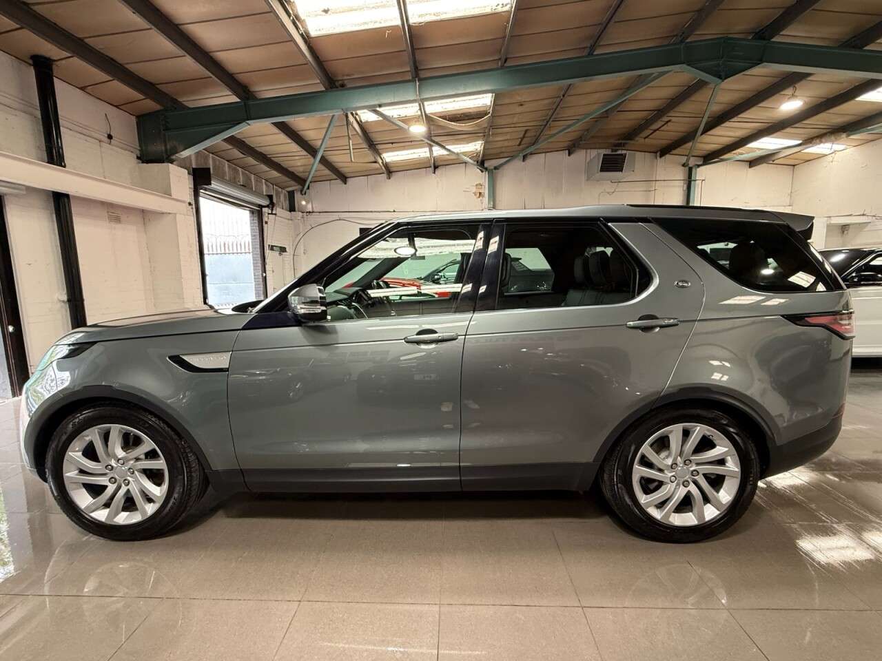 2017 LAND ROVER DISCOVERY 2017 LAND ROVER DISCOVERY