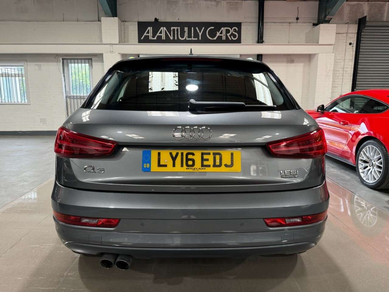 A 2016 AUDI Q3 2.0 TFSI SE SUV 5dr Petrol S Tronic quattro Euro 6 (s/s) (180 ps) A 2016 AUDI Q3 2.0 TFSI SE SUV 5dr Petrol S Tronic quattro Euro 6 (s/s) (180 ps)