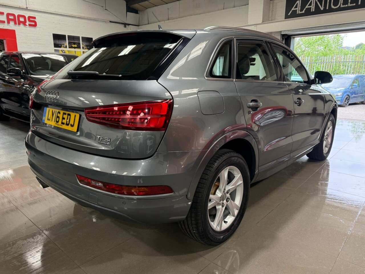 2016 AUDI Q3 2016 AUDI Q3