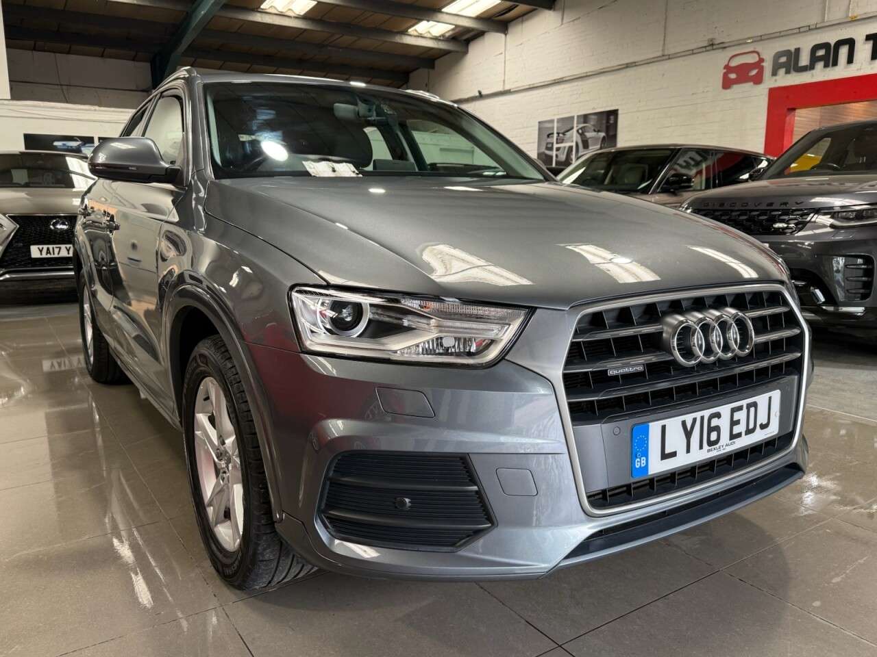 2016 AUDI Q3 2016 AUDI Q3
