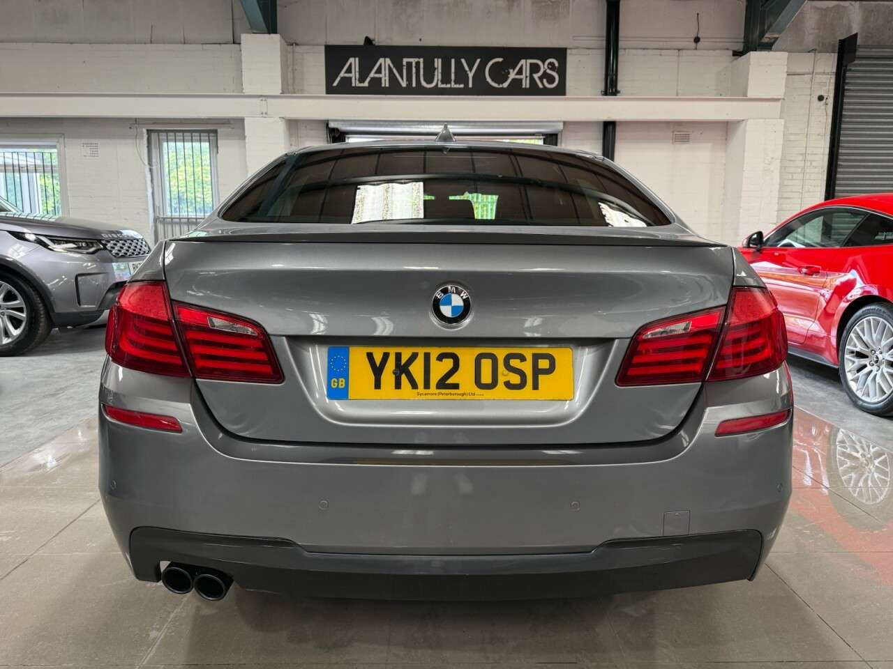 A 2012 BMW 5 SERIES 2.0 520d M Sport Saloon 4dr Diesel Steptronic Euro 5 (s/s) (184 ps) A 2012 BMW 5 SERIES 2.0 520d M Sport Saloon 4dr Diesel Steptronic Euro 5 (s/s) (184 ps)