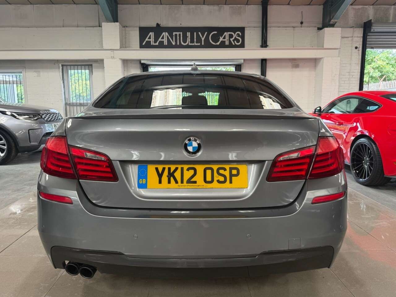 A 2012 BMW 5 SERIES 2.0 520d M Sport Saloon 4dr Diesel Steptronic Euro 5 (s/s) (184 ps) + DRIVE A 2012 BMW 5 SERIES 2.0 520d M Sport Saloon 4dr Diesel Steptronic Euro 5 (s/s) (184 ps) + DRIVE