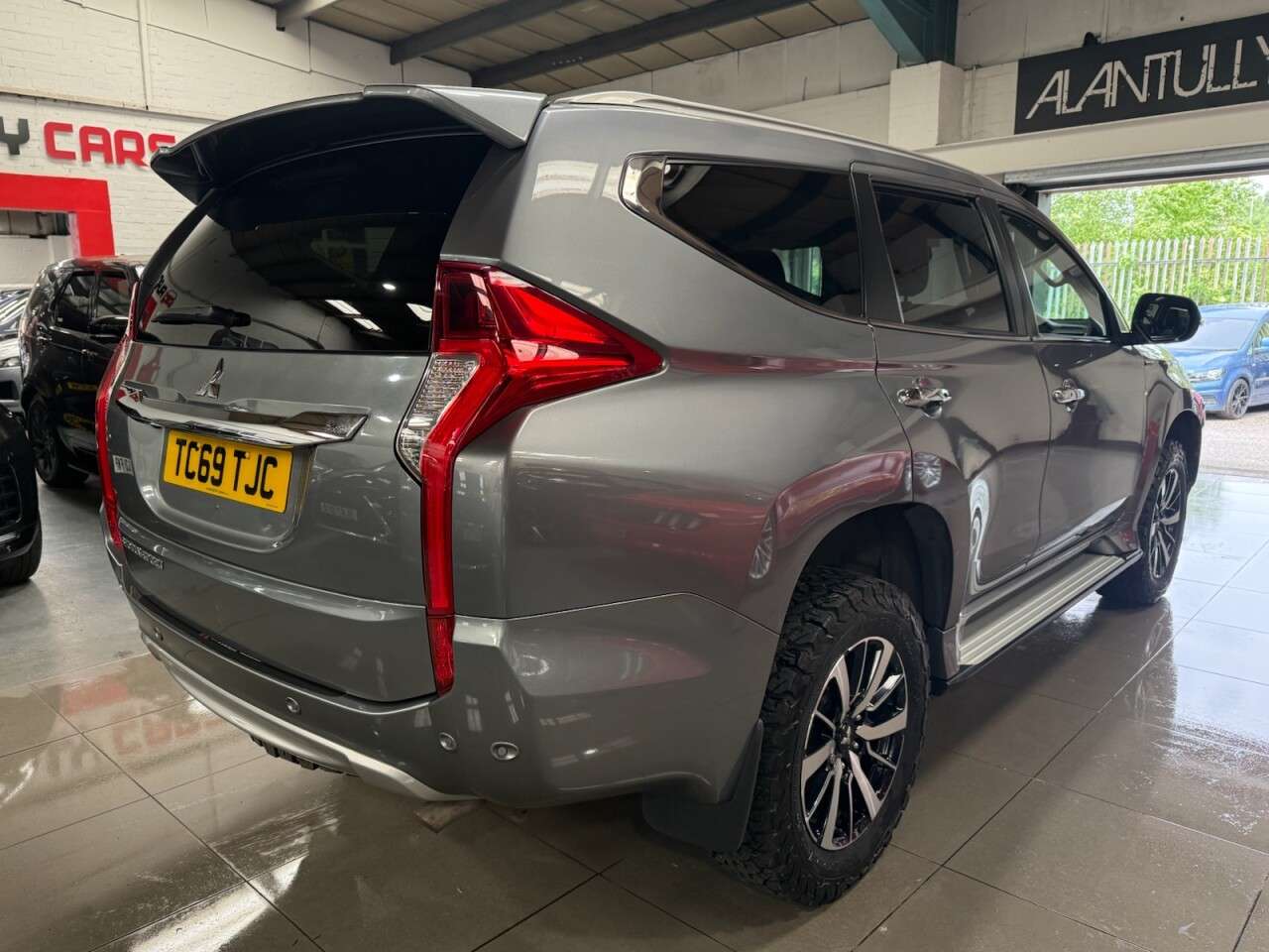 2019 MITSUBISHI SHOGUN SPORT 2019 MITSUBISHI SHOGUN SPORT