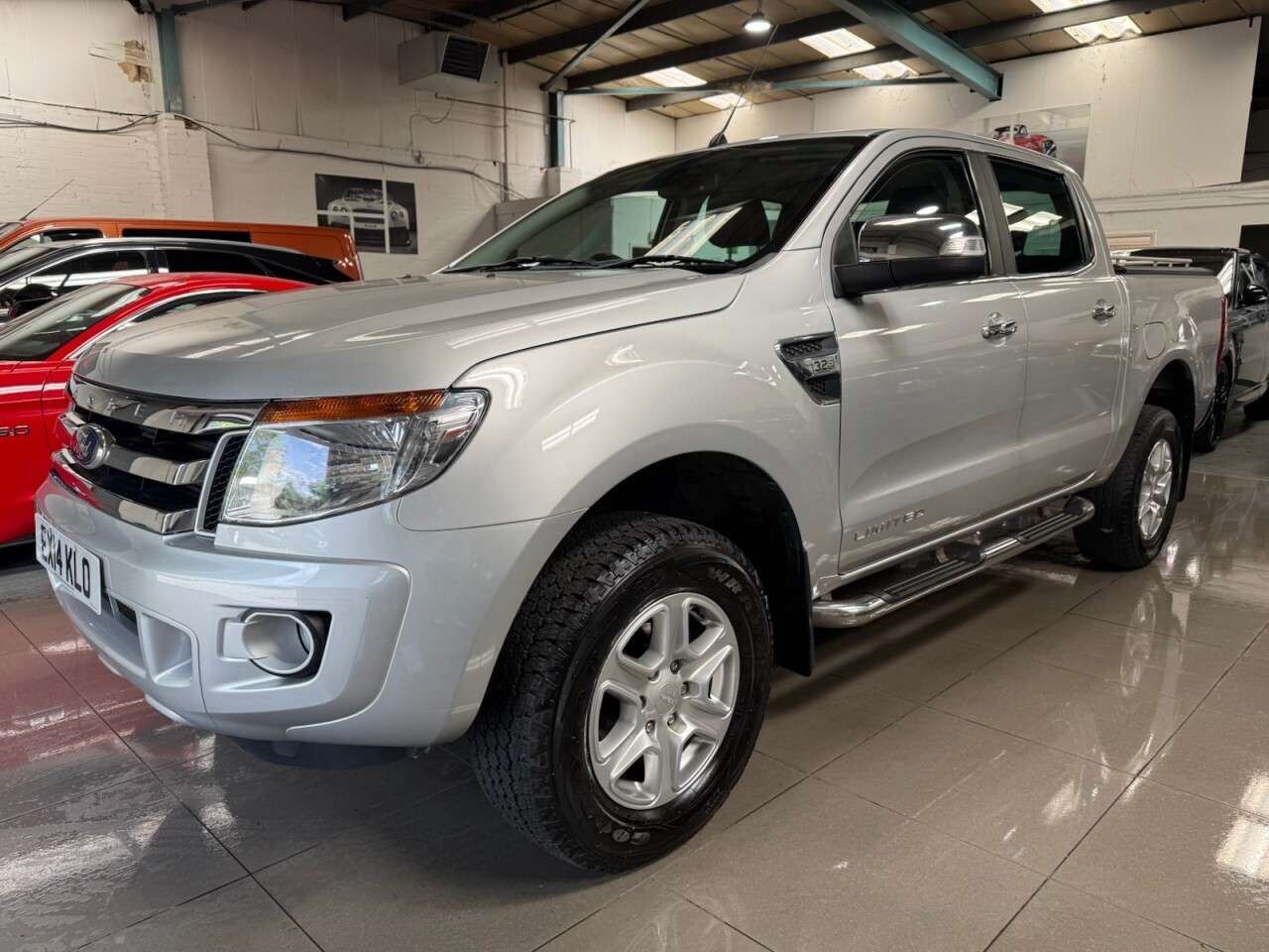 A 2014 FORD RANGER 3.2 TDCi Limited 1 Pickup Double Cab 4dr Diesel Manual 4WD Euro 5 (200 ps) A 2014 FORD RANGER 3.2 TDCi Limited 1 Pickup Double Cab 4dr Diesel Manual 4WD Euro 5 (200 ps)