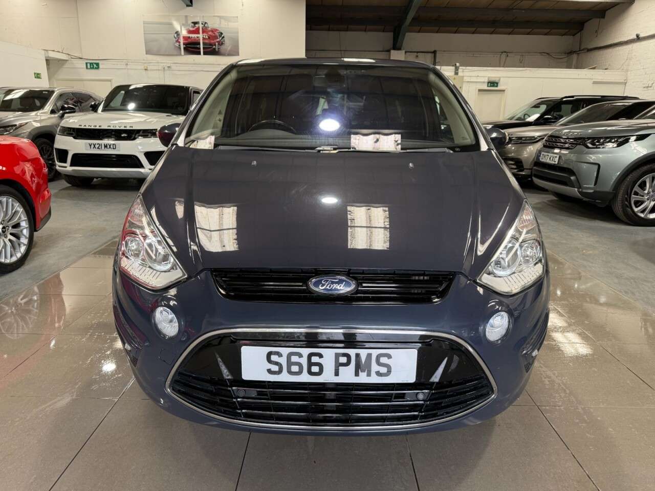 A 2014 FORD S-MAX 1.6 TDCi Titanium MPV 5dr Diesel Manual Euro 5 (s/s) (115 ps) A 2014 FORD S-MAX 1.6 TDCi Titanium MPV 5dr Diesel Manual Euro 5 (s/s) (115 ps)