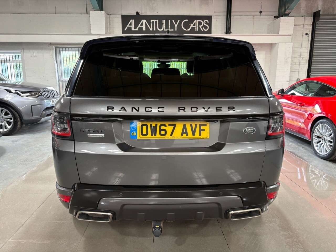 A 2018 LAND ROVER RANGE ROVER SPORT 3.0 SD V6 Autobiography Dynamic SUV 5dr Diesel Auto 4WD Euro 6 (s/s) (306 p A 2018 LAND ROVER RANGE ROVER SPORT 3.0 SD V6 Autobiography Dynamic SUV 5dr Diesel Auto 4WD Euro 6 (s/s) (306 p