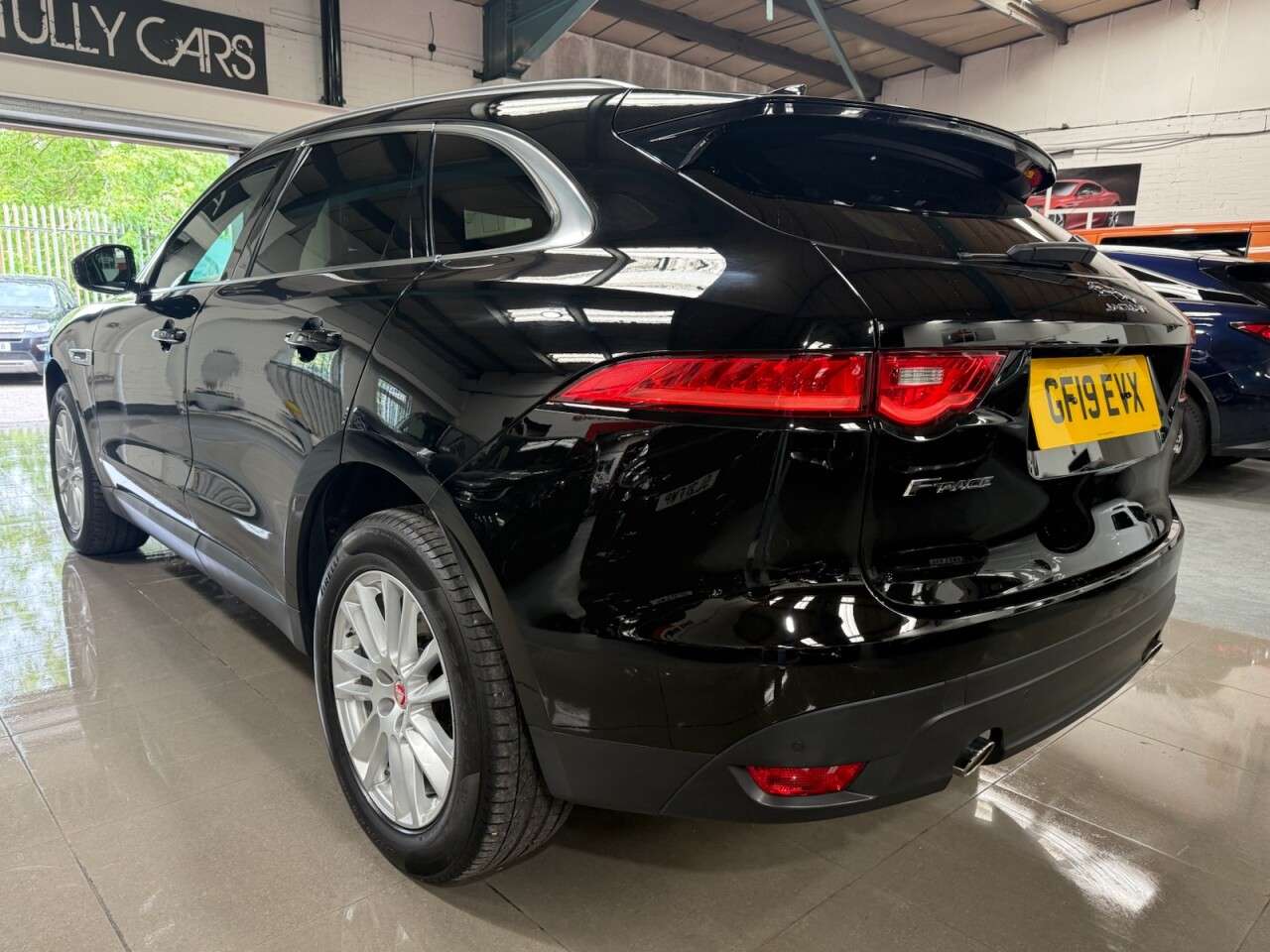 2019 JAGUAR F-PACE 2019 JAGUAR F-PACE