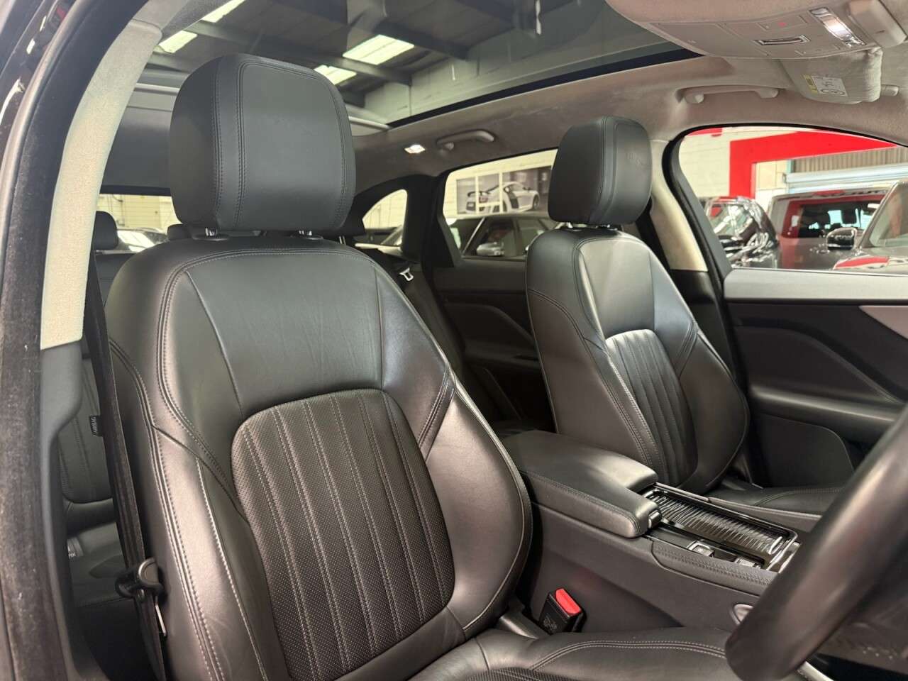2019 JAGUAR F-PACE 2019 JAGUAR F-PACE