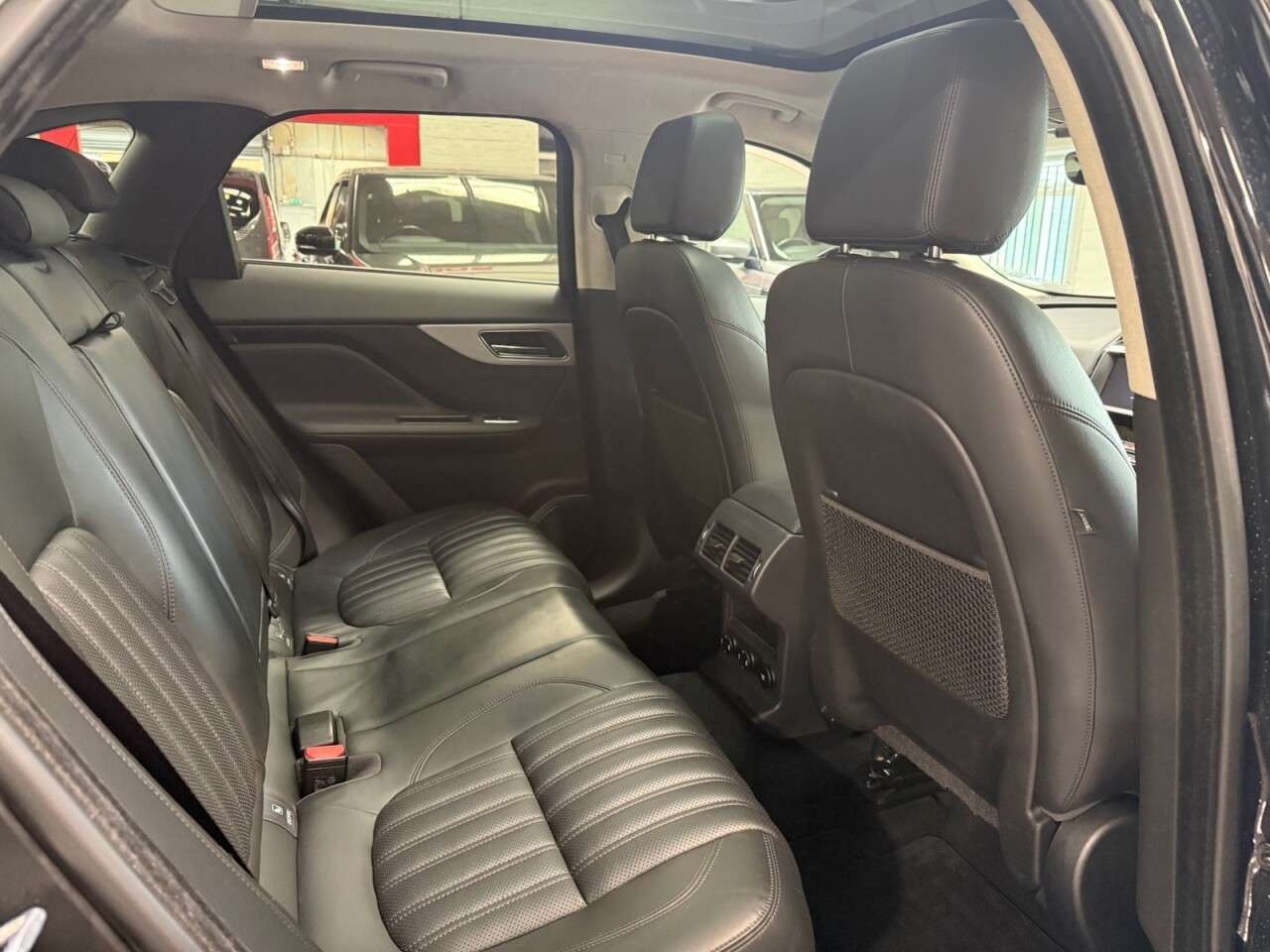 2019 JAGUAR F-PACE 2019 JAGUAR F-PACE