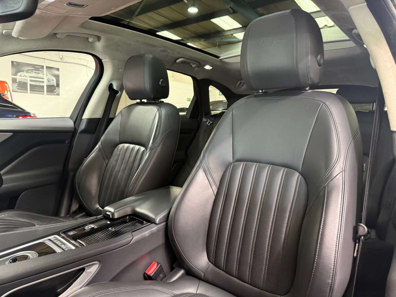 2019 JAGUAR F-PACE 2019 JAGUAR F-PACE