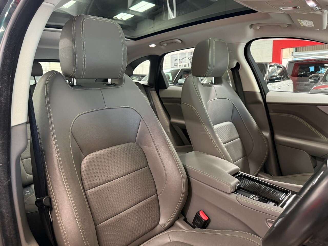 2018 JAGUAR F-PACE 2018 JAGUAR F-PACE