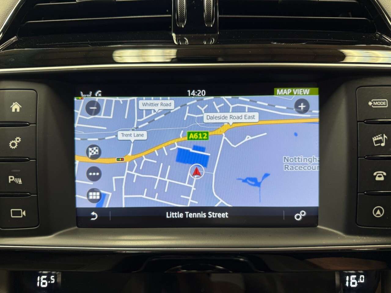 2018 JAGUAR F-PACE 2018 JAGUAR F-PACE