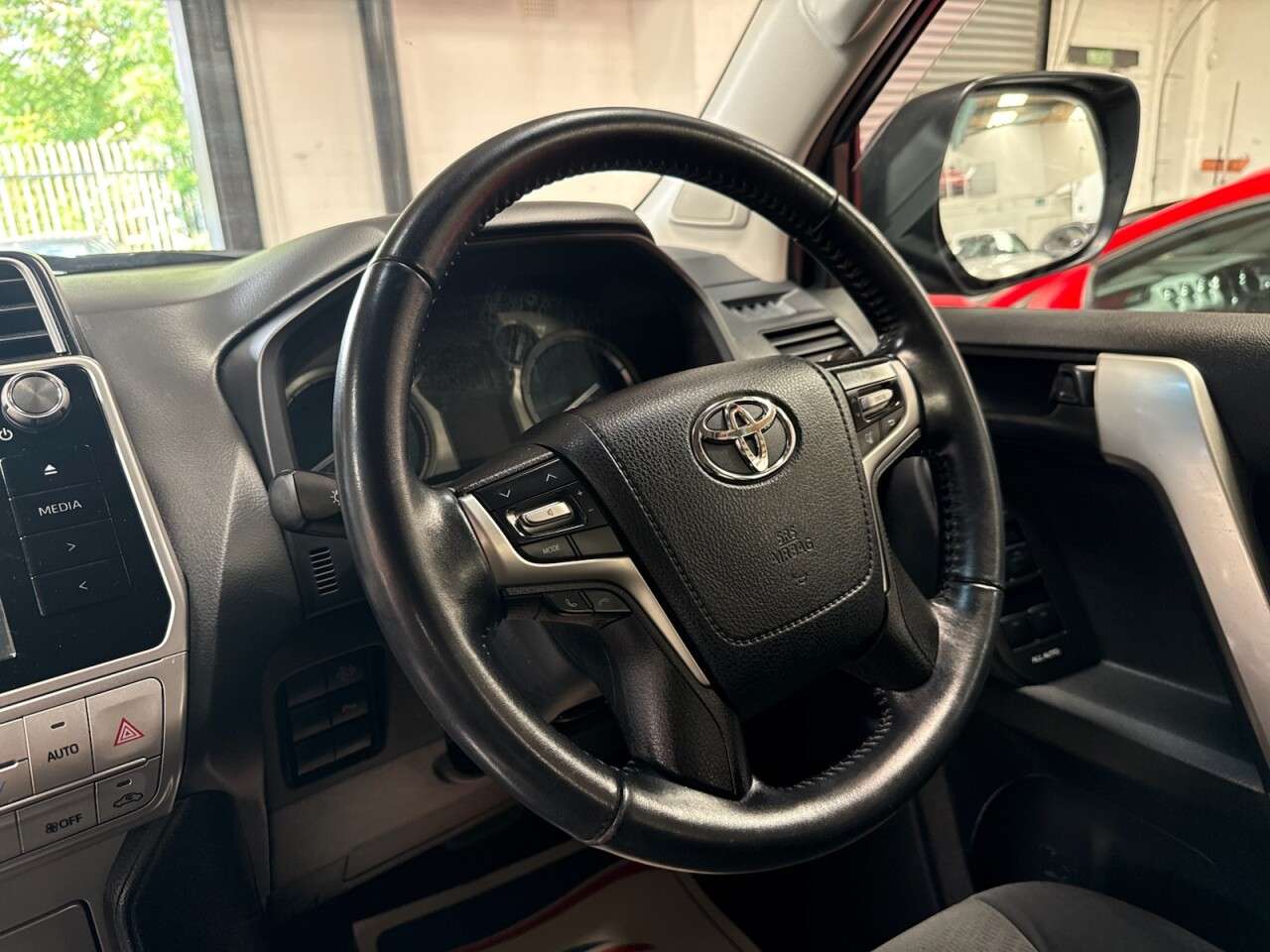 2018 TOYOTA LAND CRUISER 2018 TOYOTA LAND CRUISER