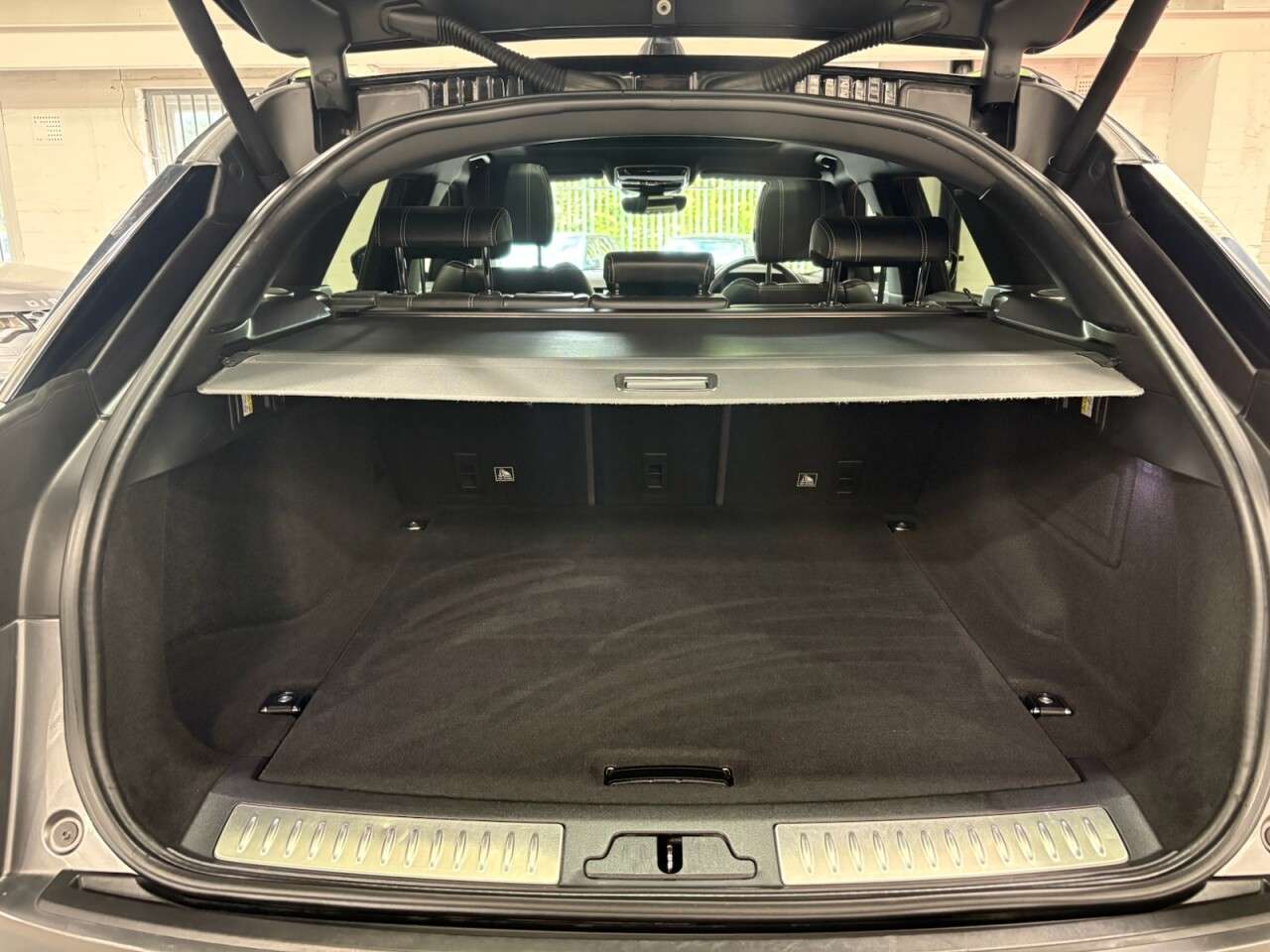 2018 LAND ROVER RANGE ROVER VELAR 2018 LAND ROVER RANGE ROVER VELAR
