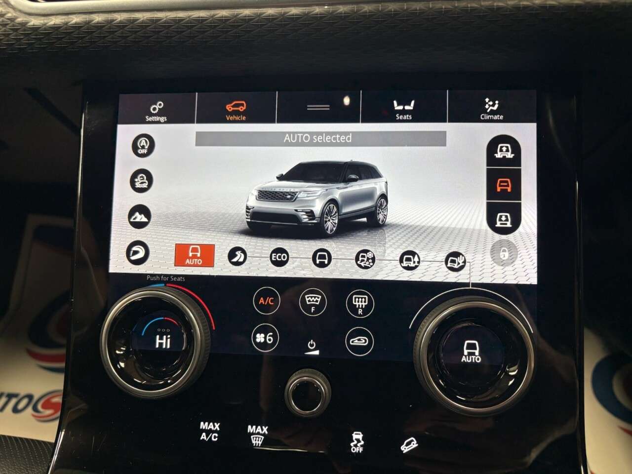 2018 LAND ROVER RANGE ROVER VELAR 2018 LAND ROVER RANGE ROVER VELAR