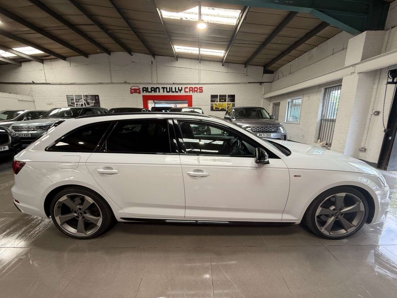 2019 AUDI A4 AVANT 2019 AUDI A4 AVANT