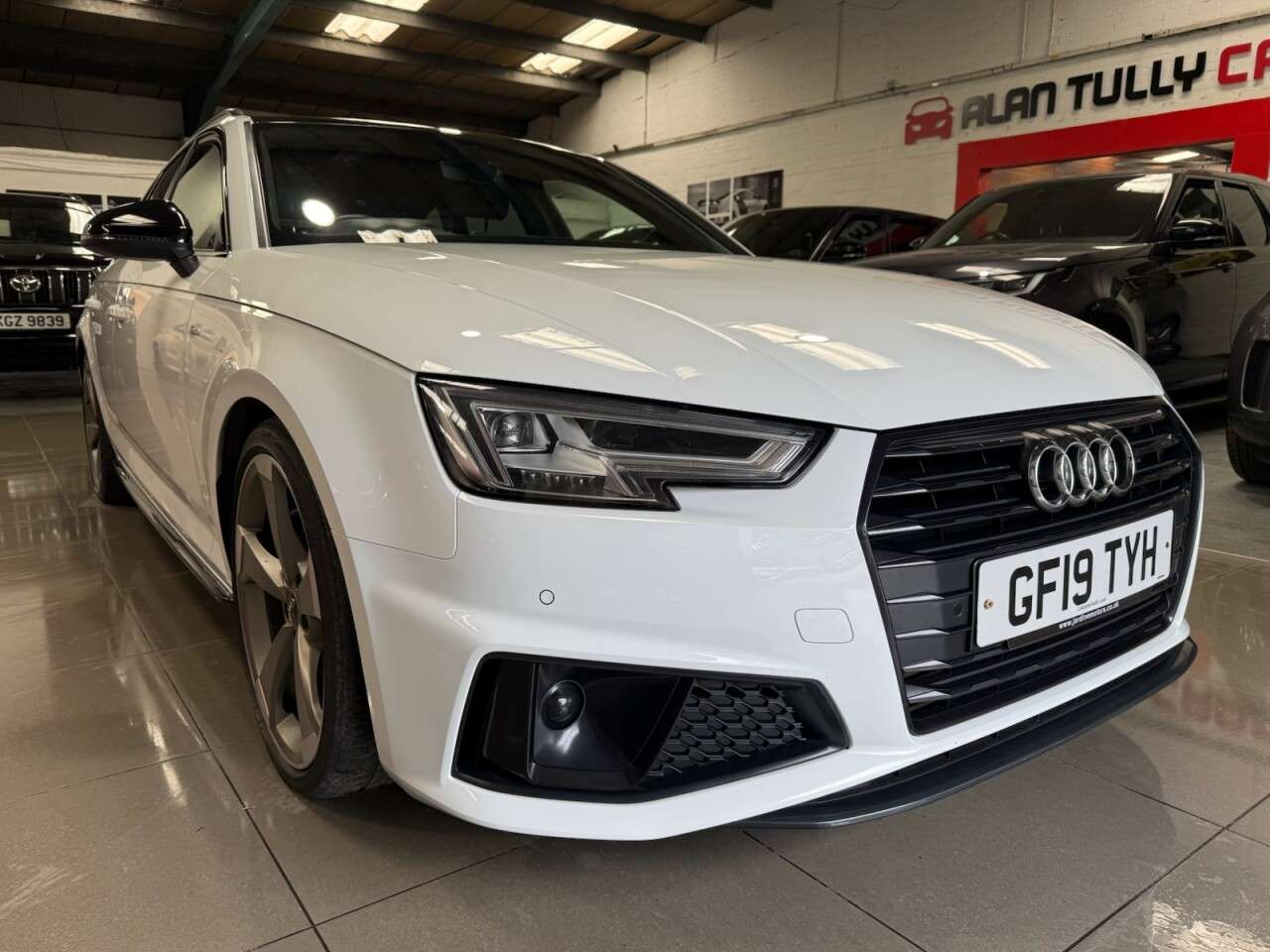 2019 AUDI A4 AVANT 2019 AUDI A4 AVANT
