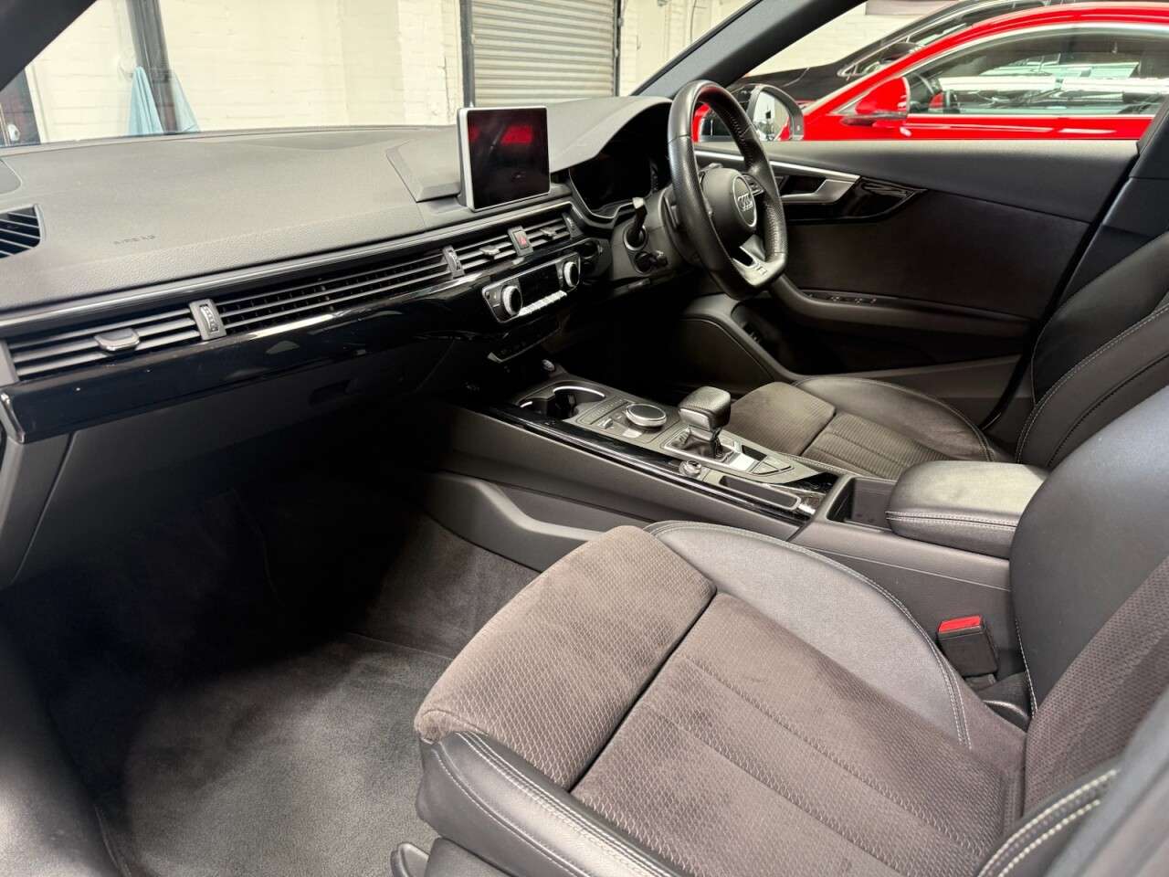 2019 AUDI A4 AVANT 2019 AUDI A4 AVANT