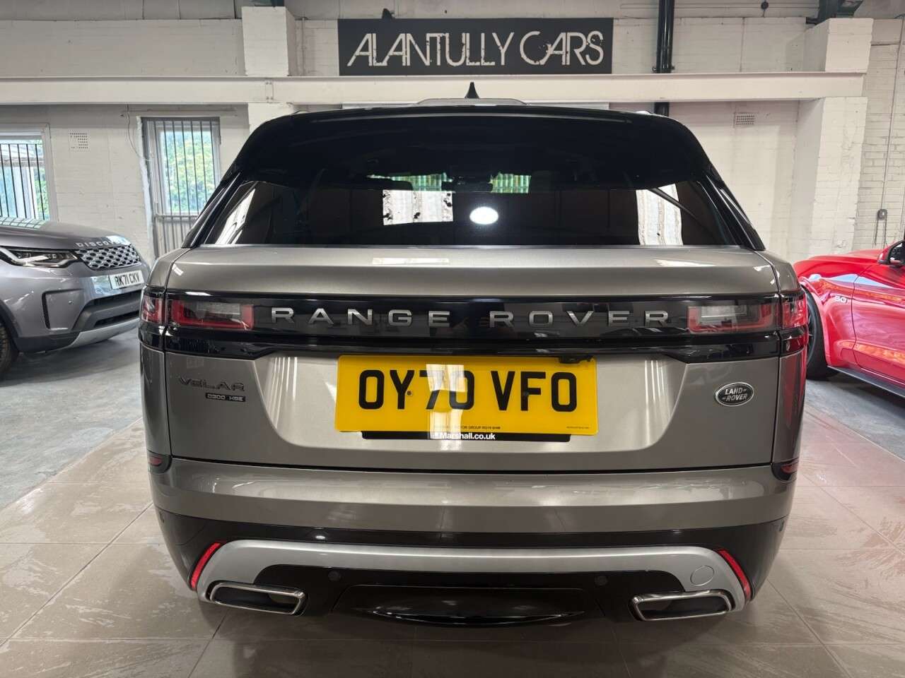A 2020 LAND ROVER RANGE ROVER VELAR 3.0 D300 R-Dynamic HSE SUV 5dr Diesel Auto 4WD Euro 6 (s/s) (300 ps) A 2020 LAND ROVER RANGE ROVER VELAR 3.0 D300 R-Dynamic HSE SUV 5dr Diesel Auto 4WD Euro 6 (s/s) (300 ps)