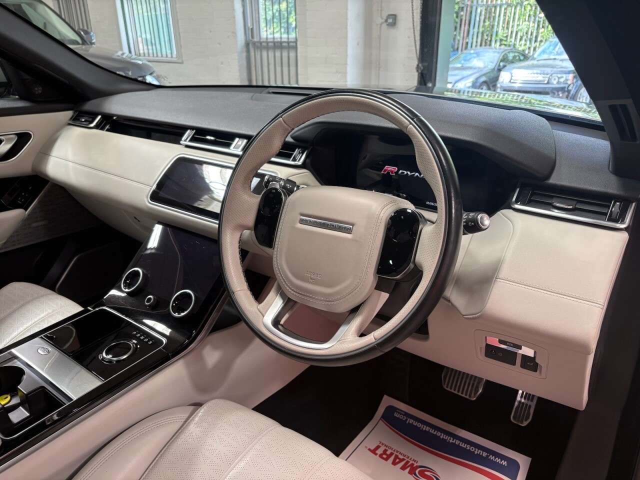 2020 LAND ROVER RANGE ROVER VELAR 2020 LAND ROVER RANGE ROVER VELAR