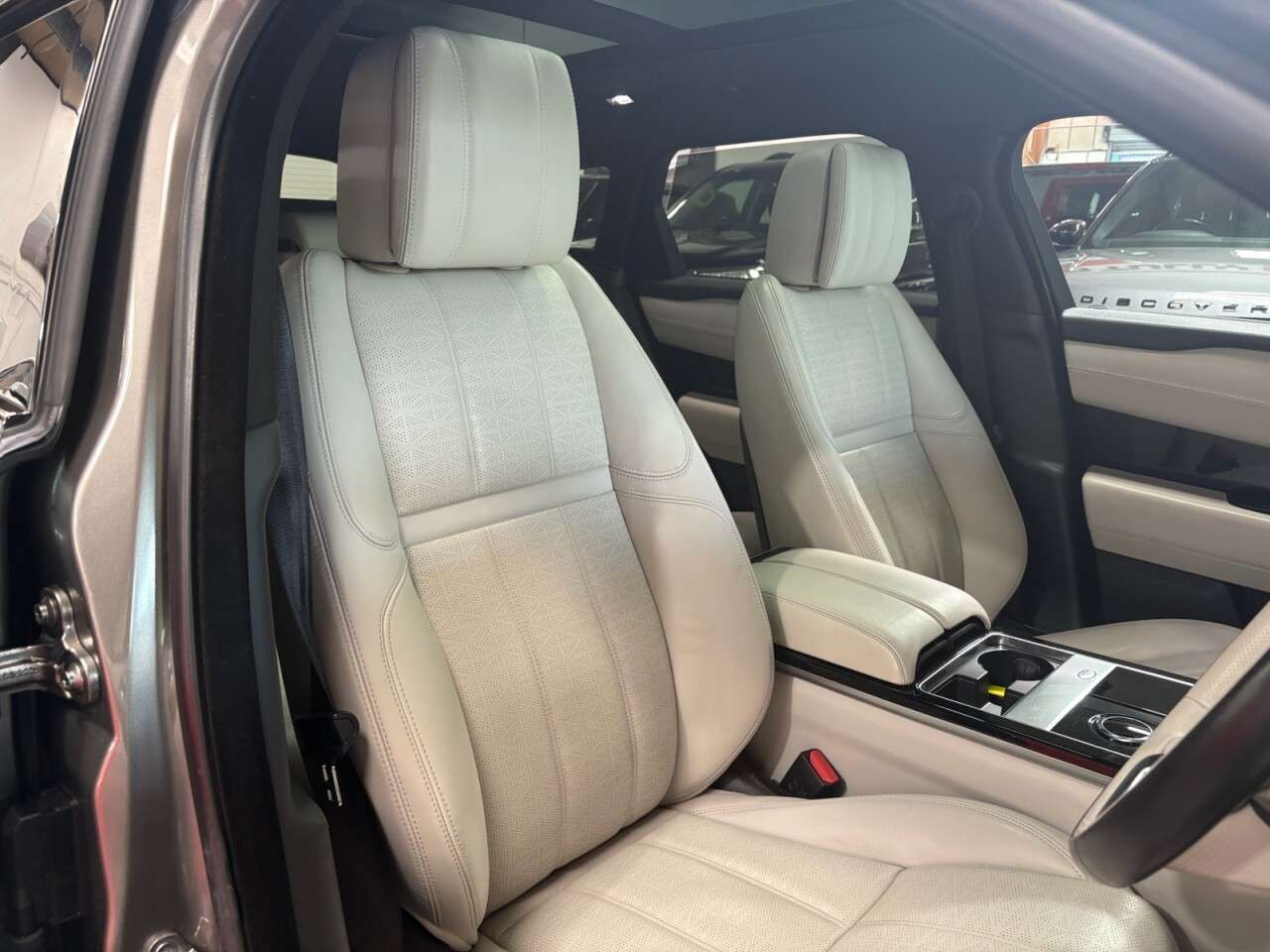 2020 LAND ROVER RANGE ROVER VELAR 2020 LAND ROVER RANGE ROVER VELAR