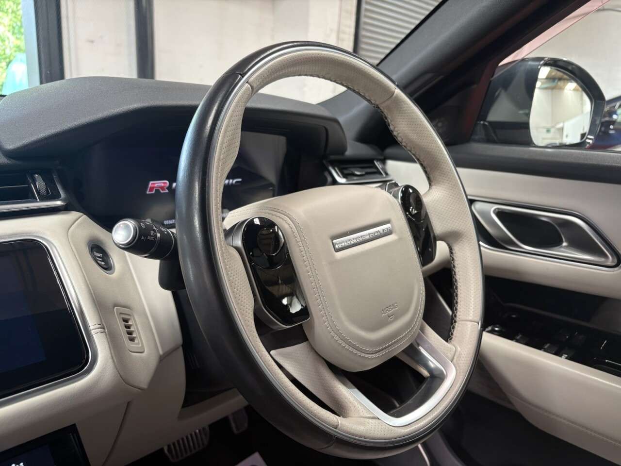 2020 LAND ROVER RANGE ROVER VELAR 2020 LAND ROVER RANGE ROVER VELAR