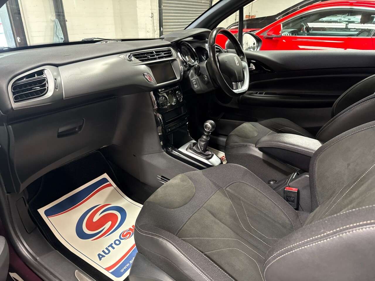 2016 DS AUTOMOBILES DS 3 CABRIO 2016 DS AUTOMOBILES DS 3 CABRIO